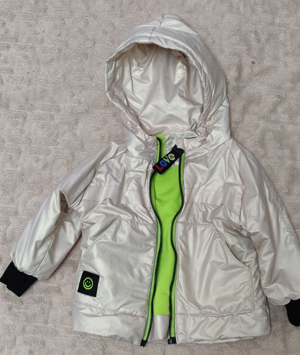 Отдам детскую осеннюю куртку