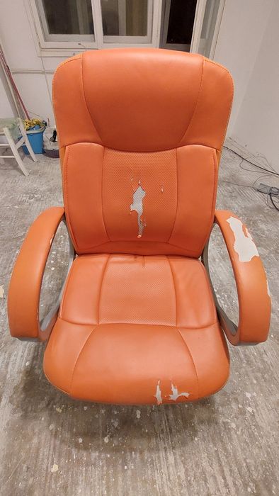 Donez scaun ergonomic de birou