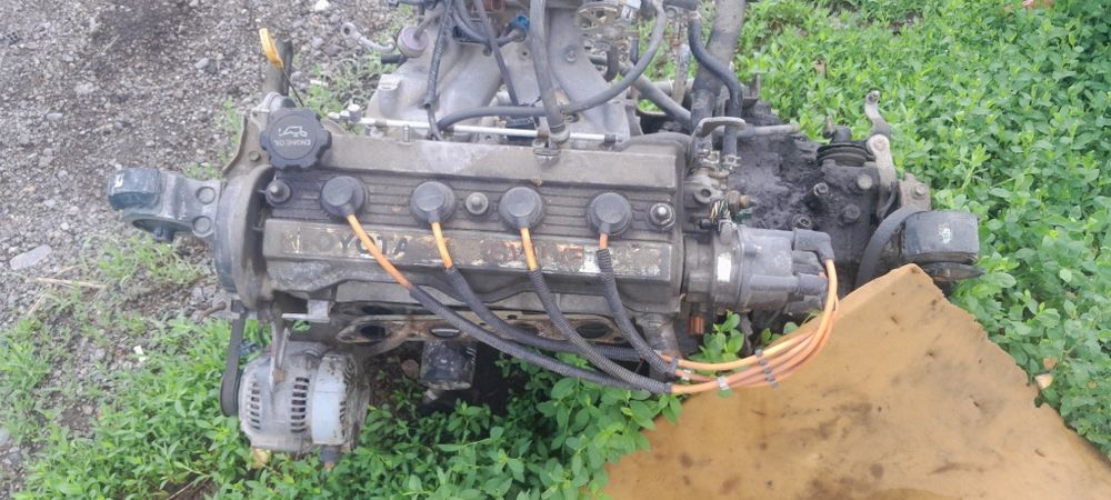 Продам двигатель на таету карина 2 1,6