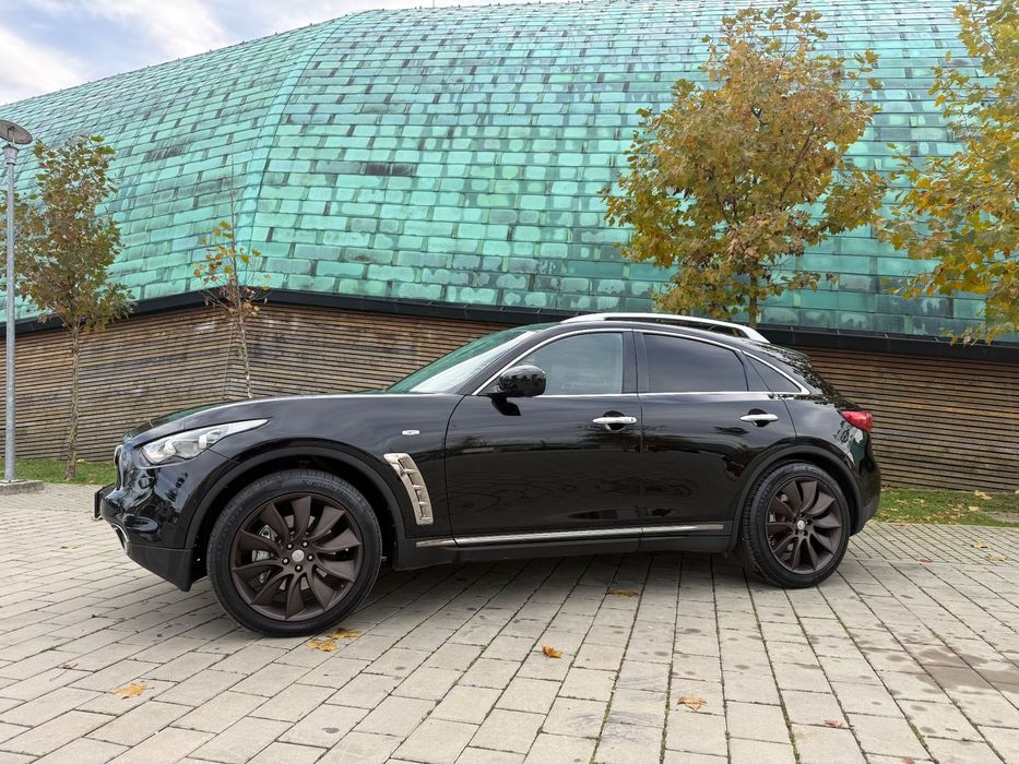 Infiniti FX30D S