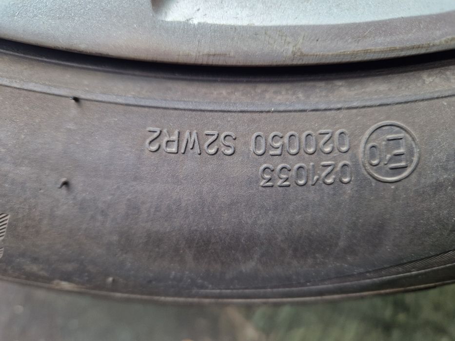 Продавам Летни Гуми 225/50/17