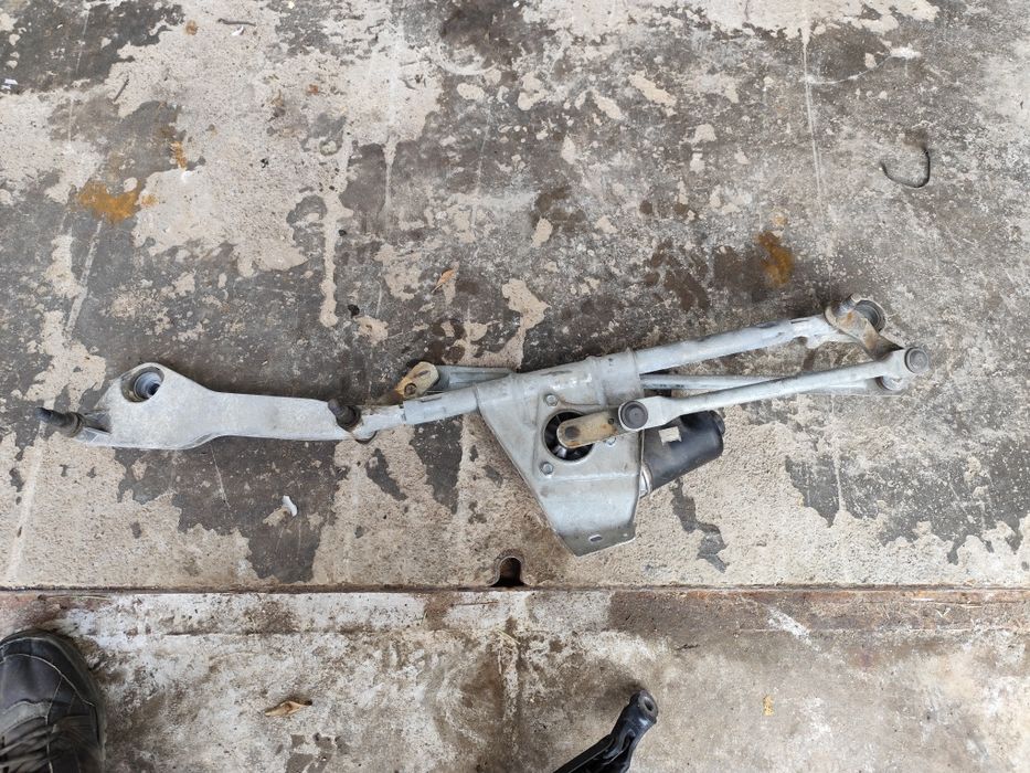 Механизъм чистачки Mercedes R class W251