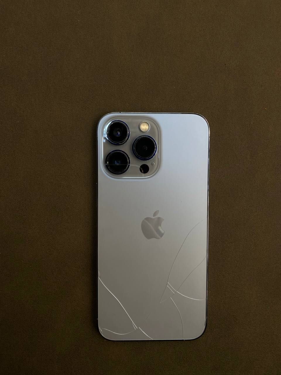 iPhone 13 pro sotiladi
