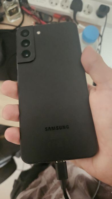 Vând Samsung S22+ 256 GB