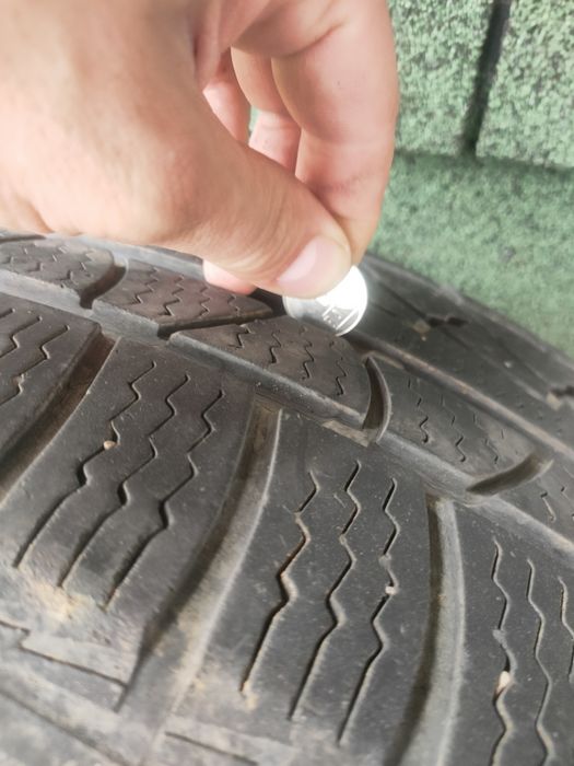 Preț pentru toate 4 Anvelope iarna 245/50/ R18