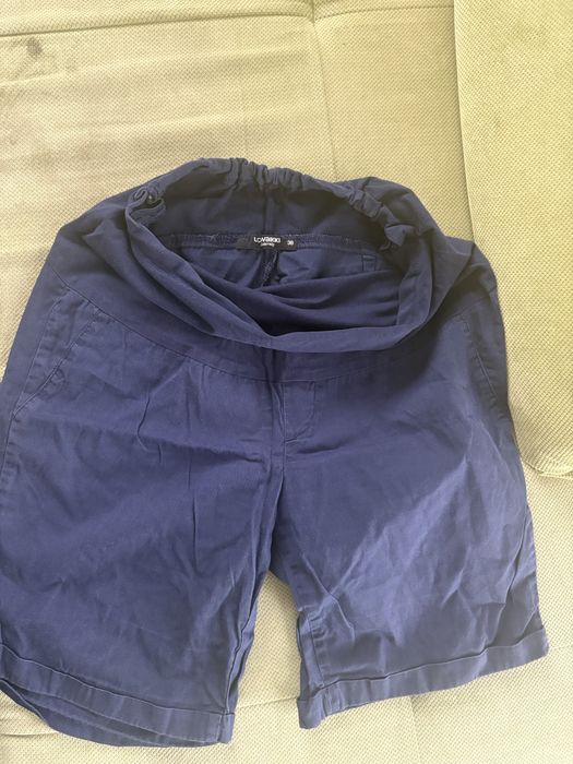 Къси панталони и блуза за бременни