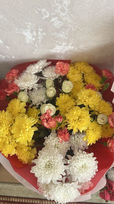 продам букетыы 10000 свежиееее