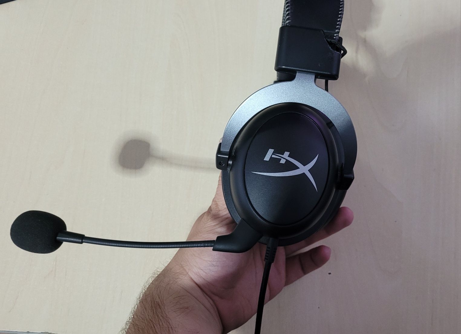 Vând Casti gaming HyperX Cloud 2 gunmetal