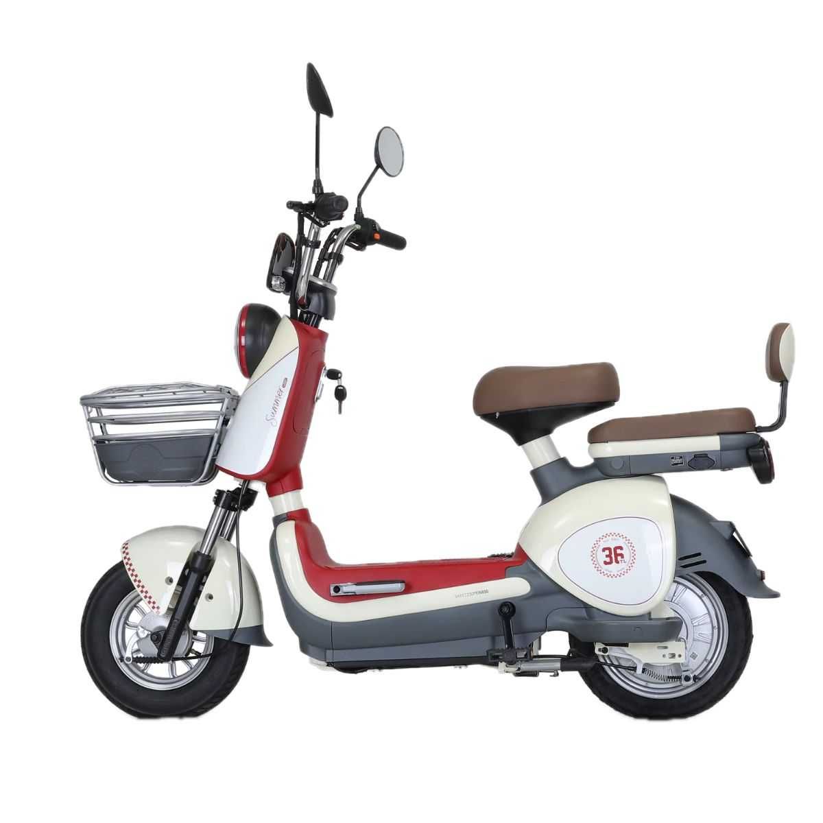 Scuter electric KUBA SWEET cu motor de 350W si o autonomie de 40-50KM.