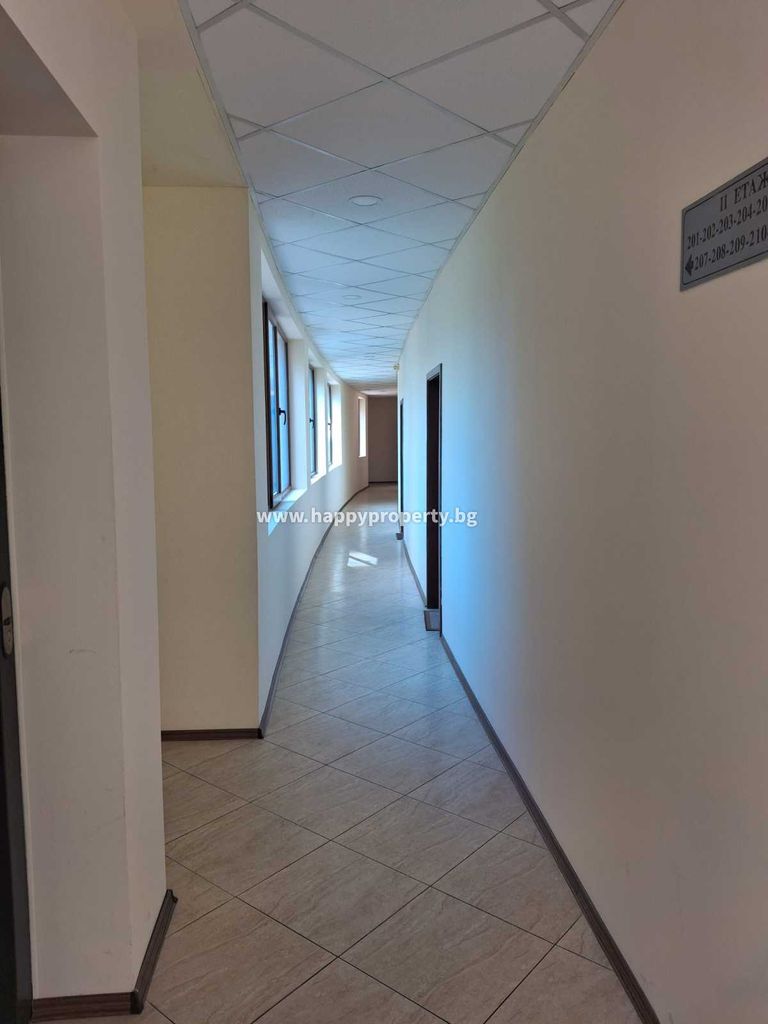 Продава се Двустаен апартамент в к.к. Слънчев бряг - 68 кв.м за 839 €/кв.м - Снимка #9