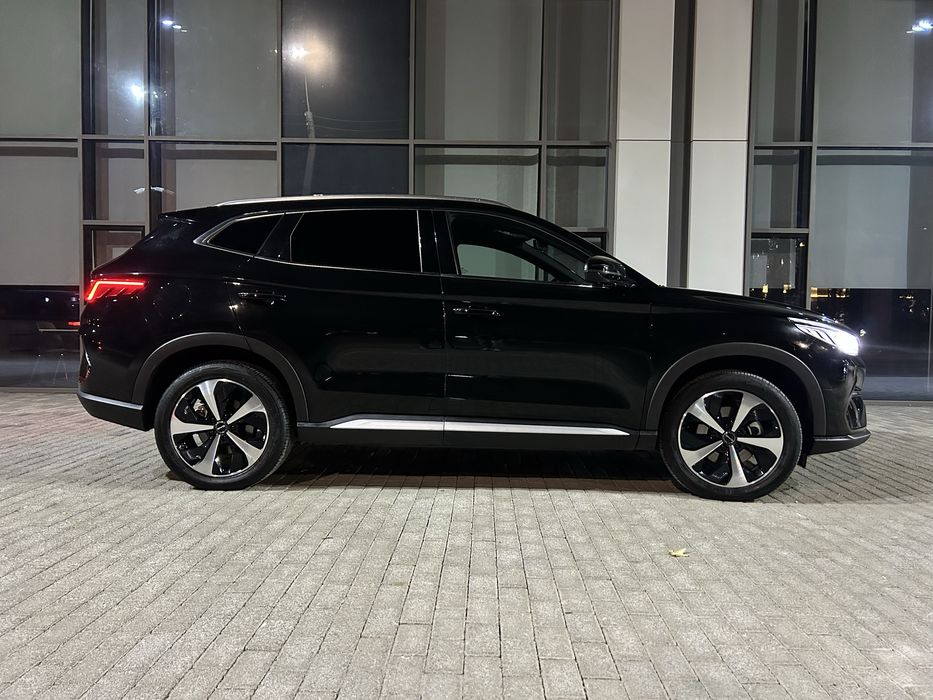 Byd song plus Flagship