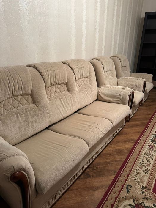 Продам диван и кресла