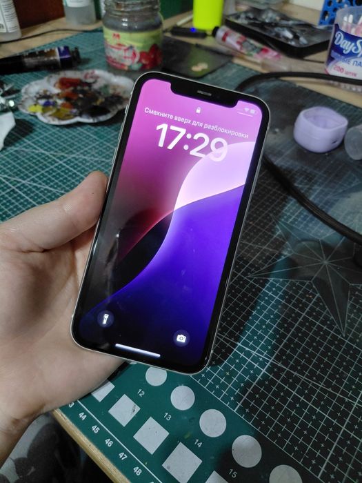 Айфон 11. Аккумулятор 75% 128Gb