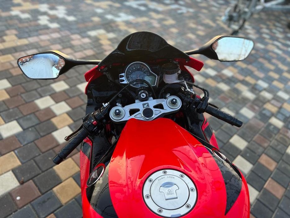 Vând HONDA CBR 1000 RR SC 59