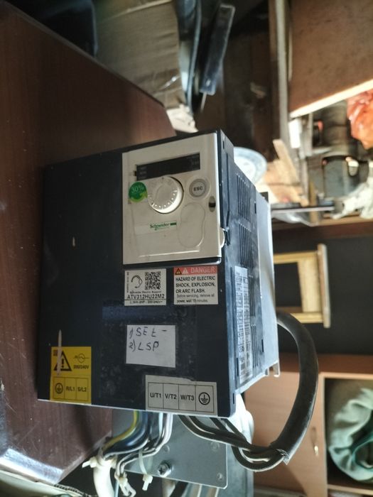 Продам преобразователь частотникик с 220 на 380.