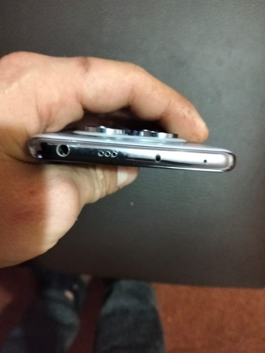 Vând Redmi note 14pro 8/256