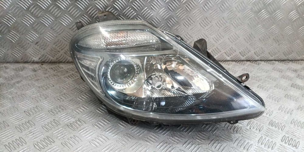 Десен фар Citroen C8 2012г.