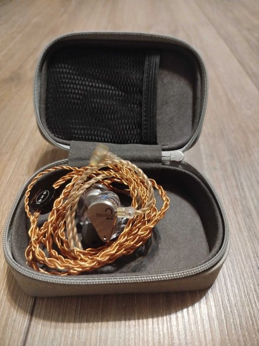 Casti in-ear Moondrop Blessing 2