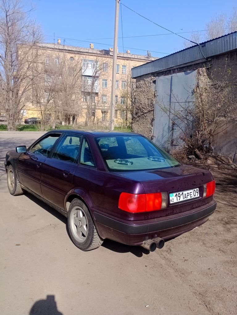 Audi 80 1992 год