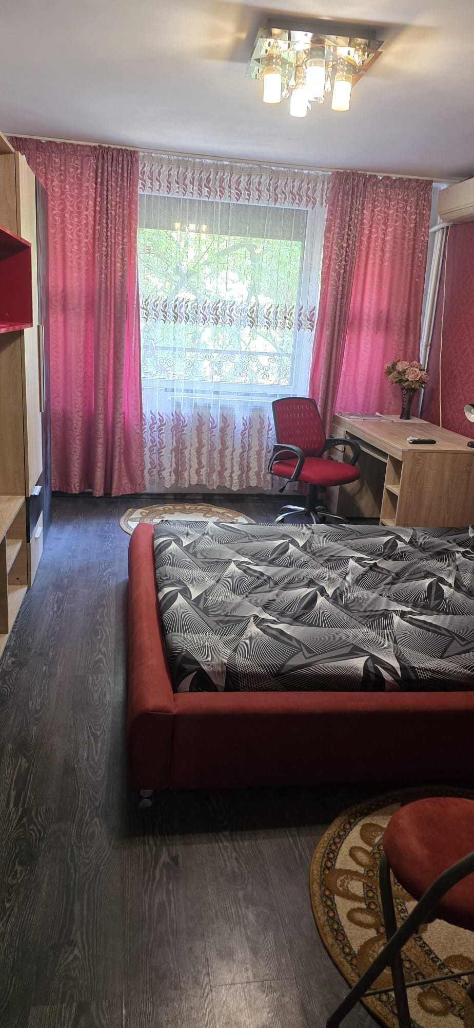 Proprietar inchiriez Gars. moderna,etaj 1,zona centrala Tiglina1