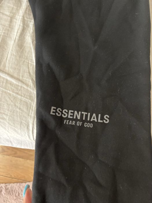 pantaloni de trenning essentials