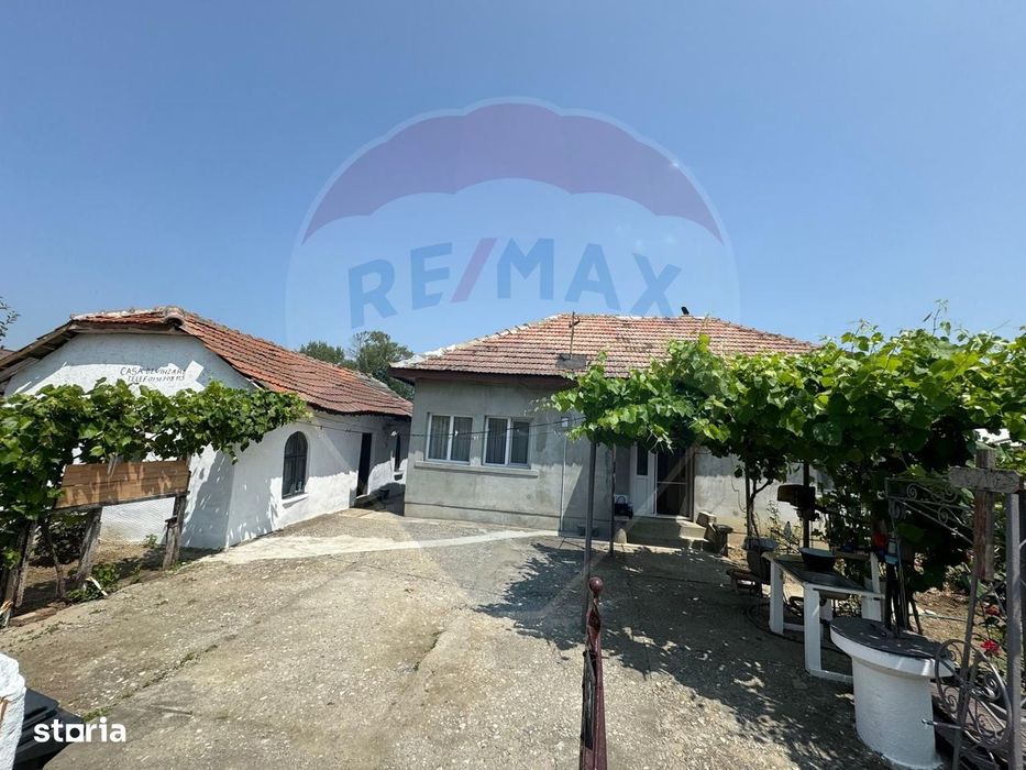 Casă 74 mp/ Predesti 1331 mp teren intravilan