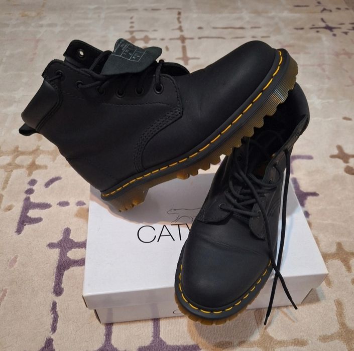 Bocanci Dr. Martens Airwair