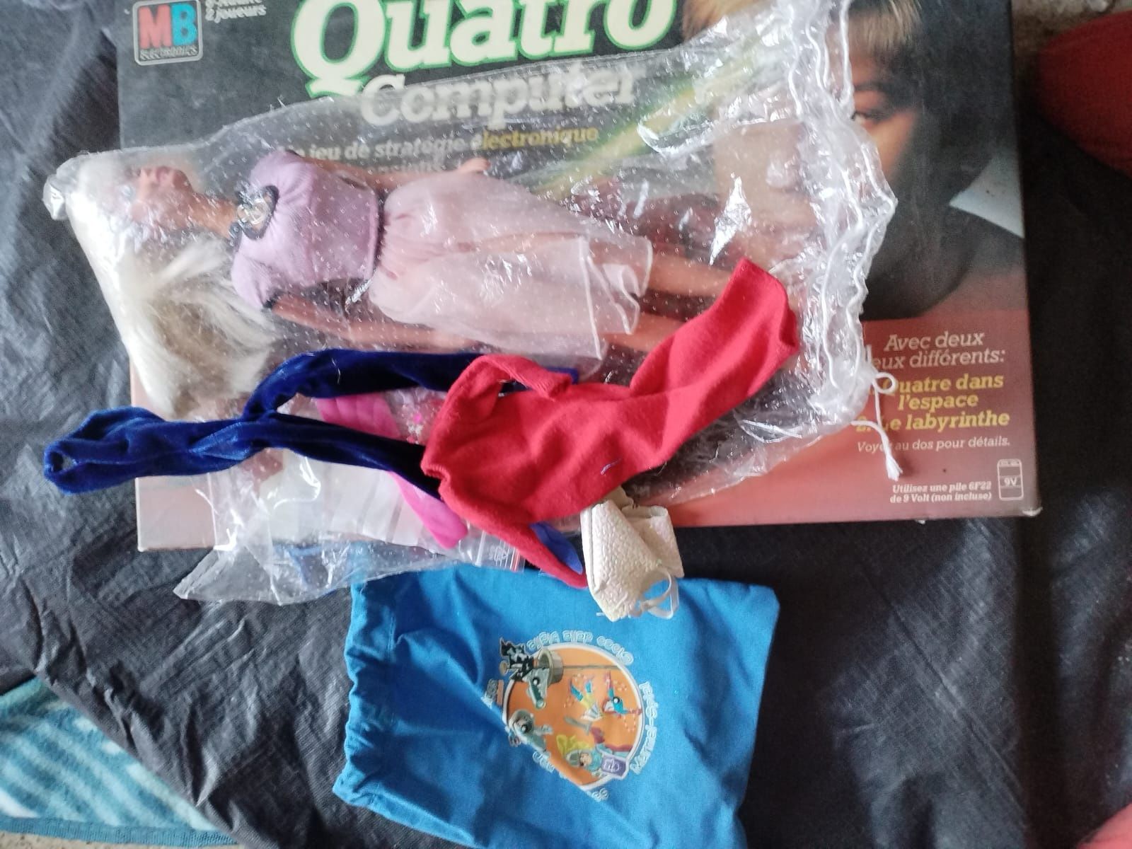 Păpuși Barbie noi