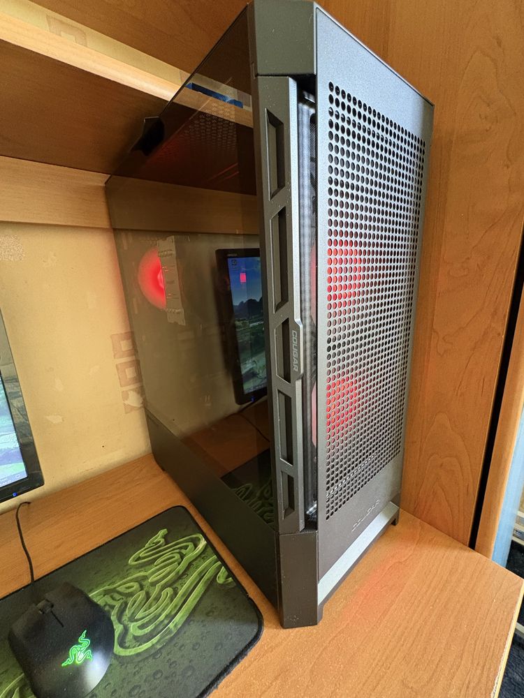 Настолен компютър Cougar, i5 8400, 16GB RAM, 500GB SSD, beQuiet 600W