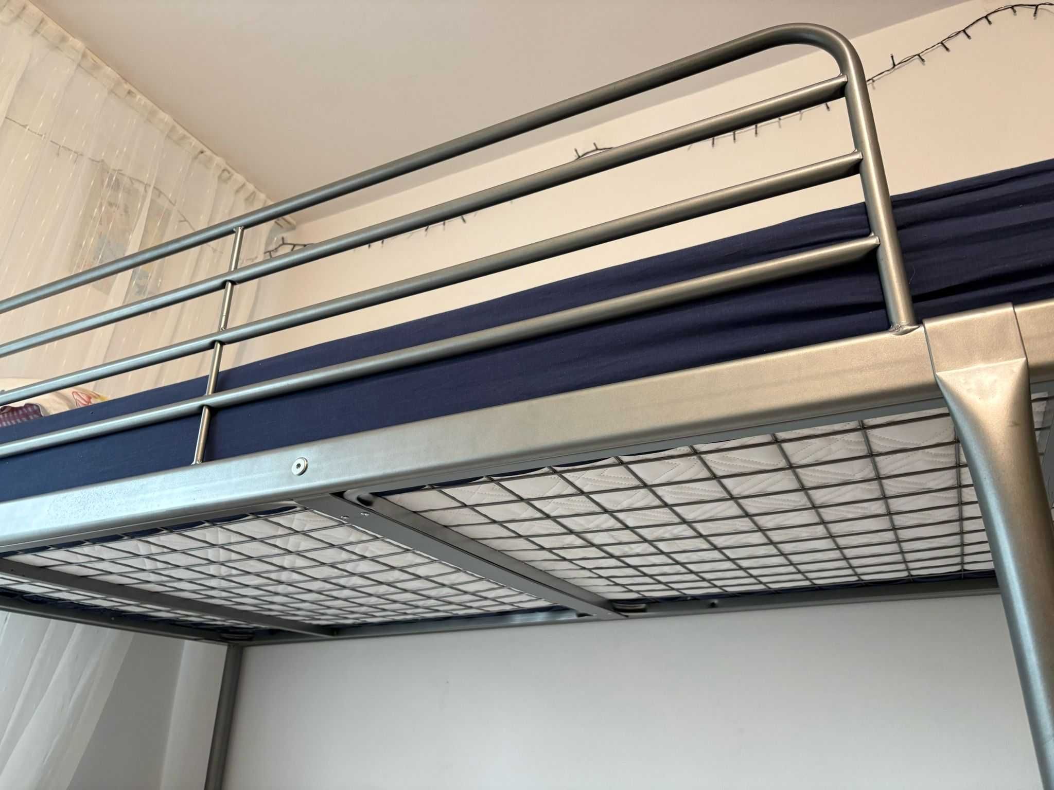 pat supraetajat metalic  ikea e ca nou!