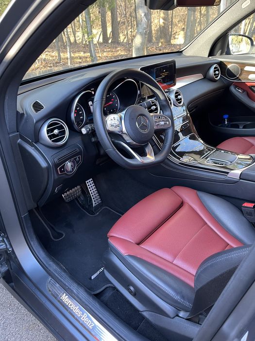 Mercedes Benz GLC 300 AMG LINE ( Лизинг, Бартер)