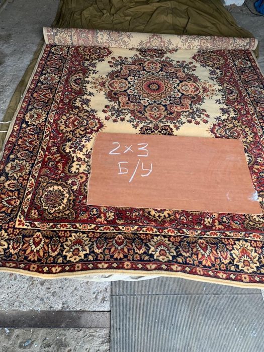 Продам б/у ковер.