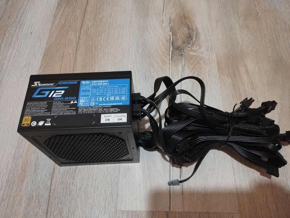 Продам блок питание. Seasonic. G12 GM-850  850W.