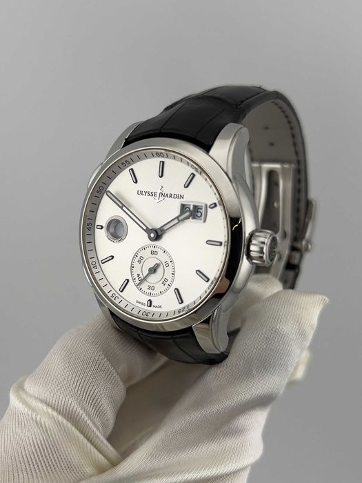 Наручные часы Ulysse Nardin  Dual Time