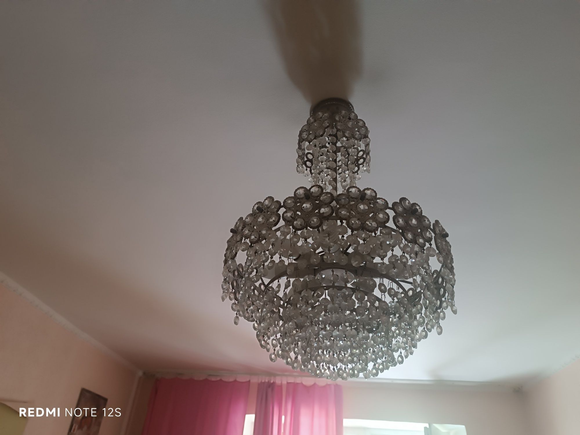 Продам люстру из стекла