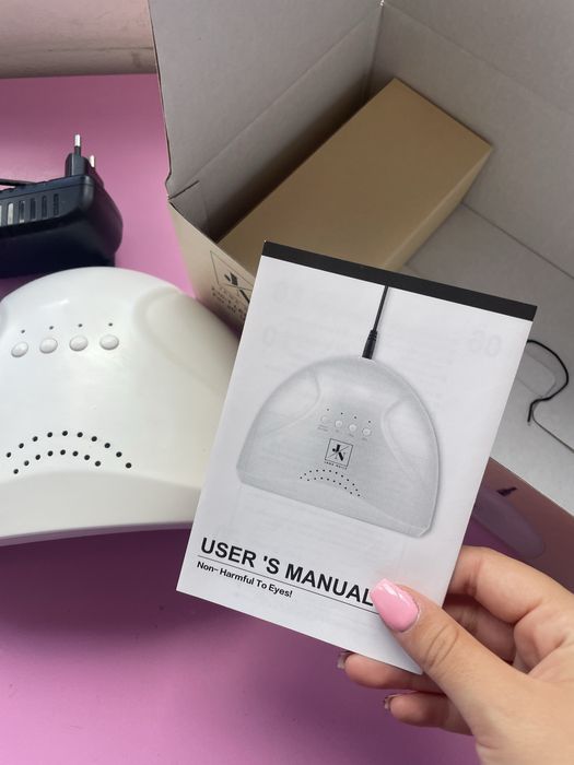Професионална лампа + UV/LED лампа за маникюр