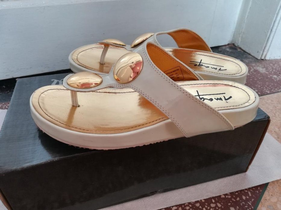 Papuci lac crem deschis