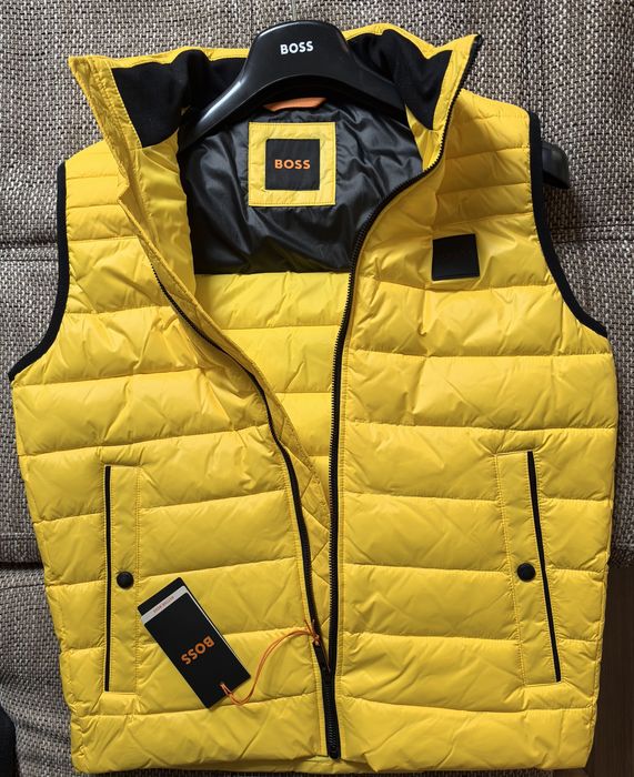 Елек Hugo Boss -