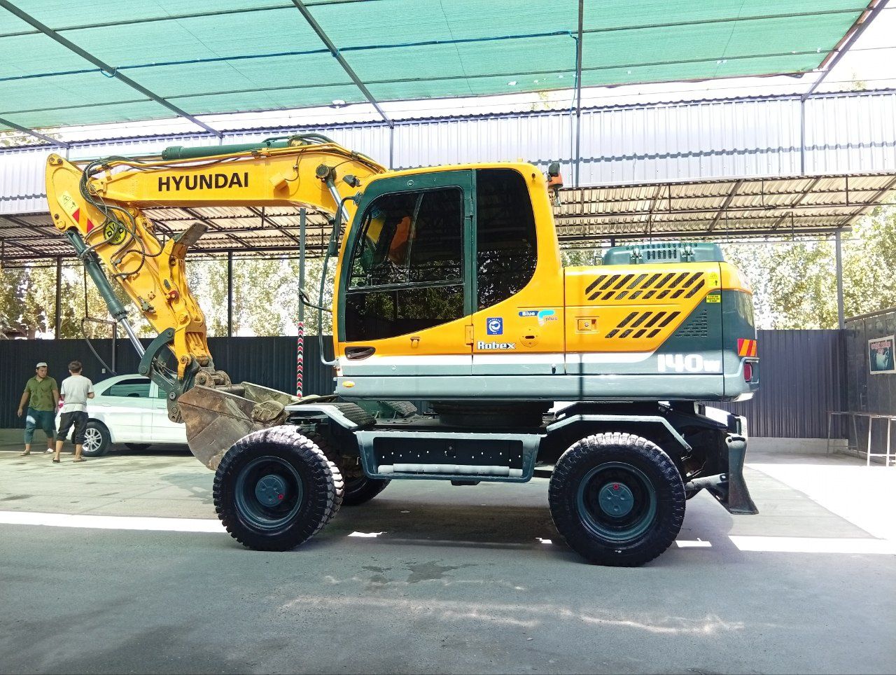 HYUNDAI 140 Holati Alo