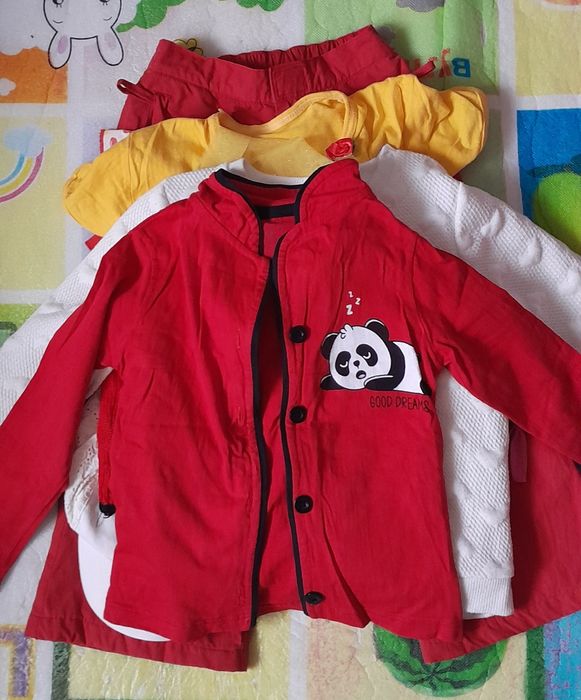 Қыз балаға киімдер пакетімен