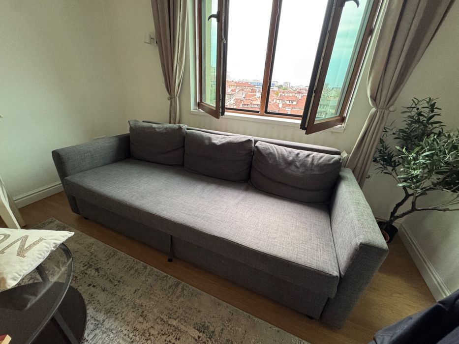 Разтегателен диван Ikea сив