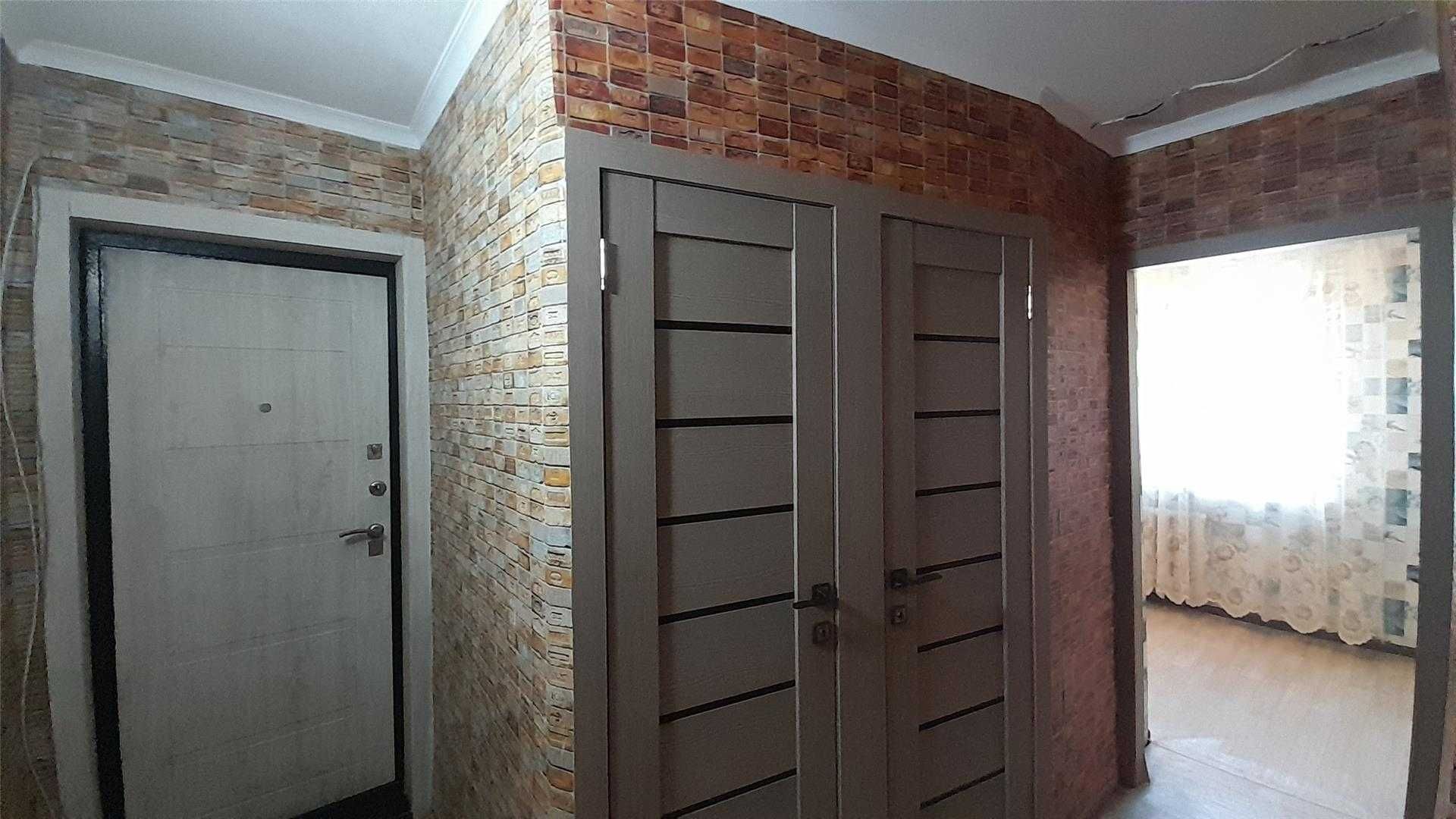 Продам 3 комн квартиру по ул Абая на 5 мкр