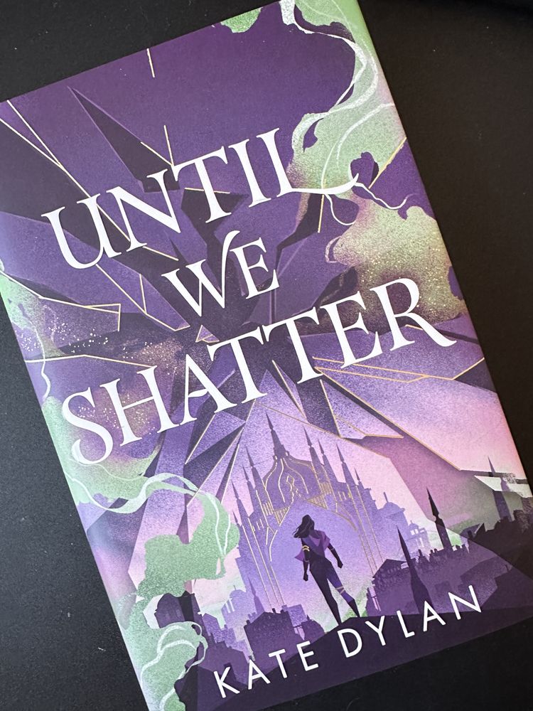 Illumicrate специално издание Until we shatter
