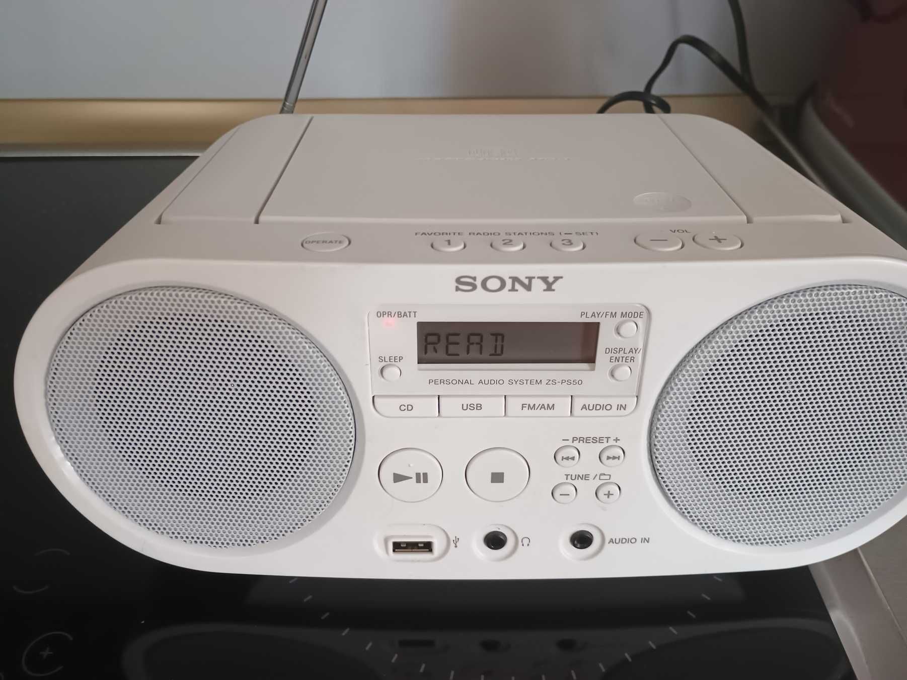 Почти Ново Sony ZS-PS50 White Радио CD USB Aux