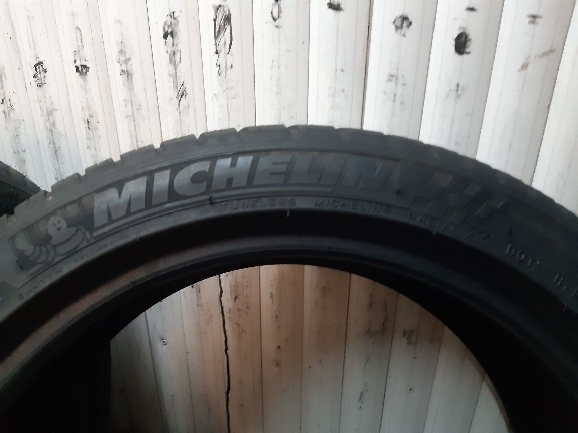 215/45/18 4×Michelin vara 93w dot 4715  6,,39mm