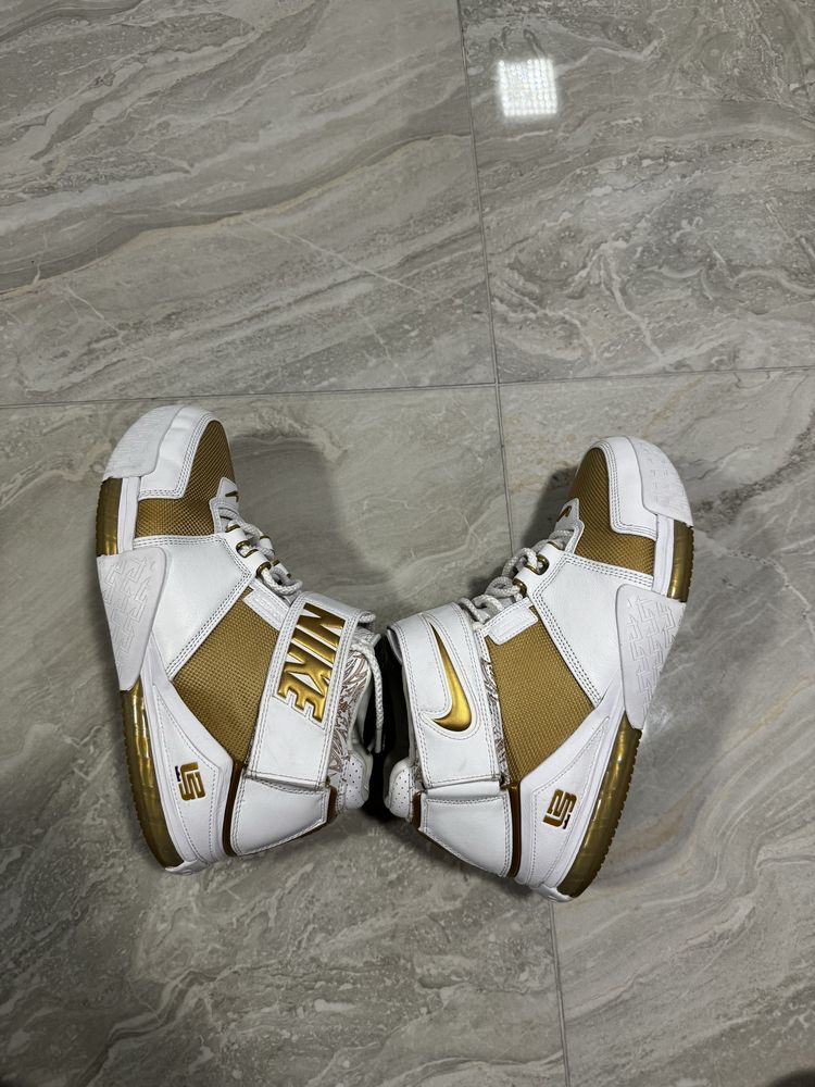 Nike leBron 44 fits 43