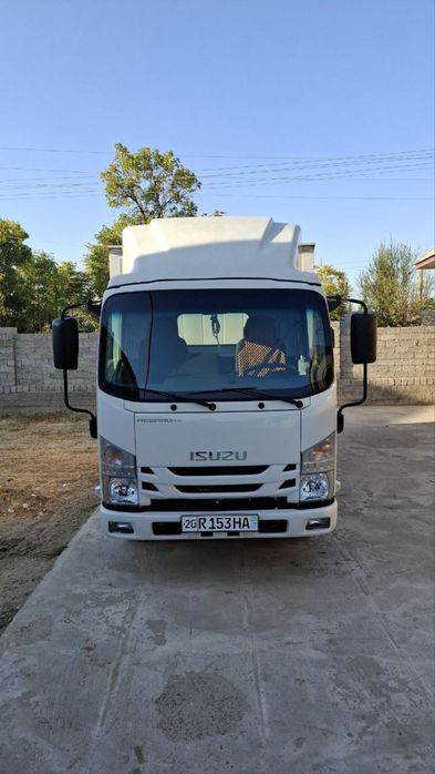 ISUZU NMR 77H 49 000km