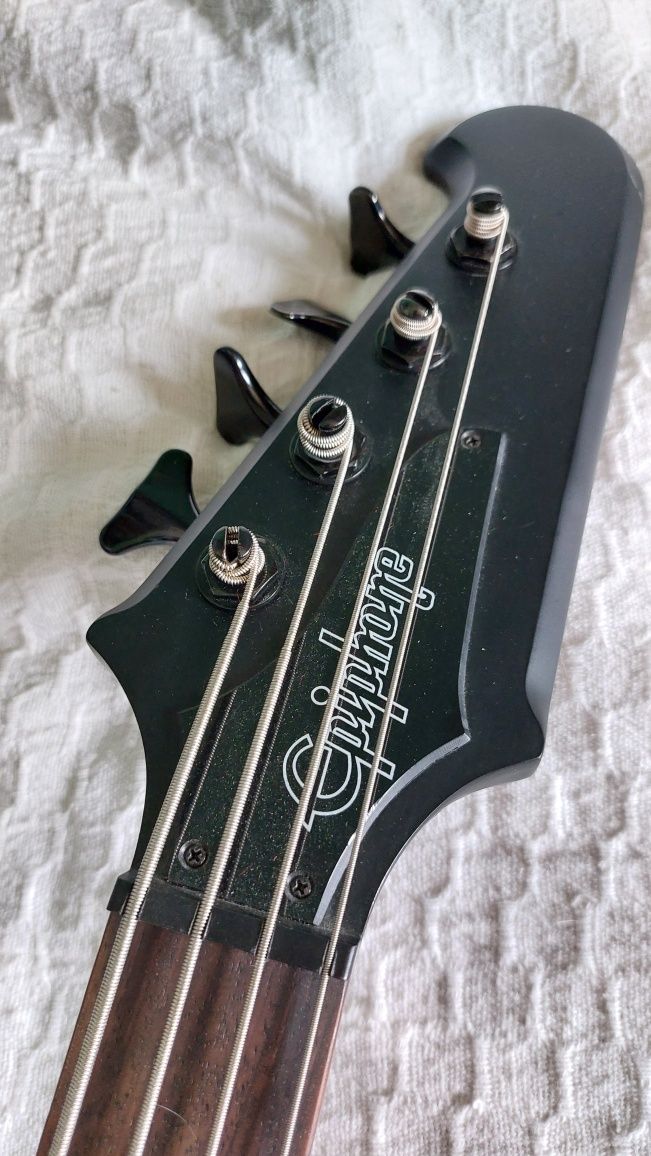 Chitara Bass Epiphone Thunderbird Goth IV