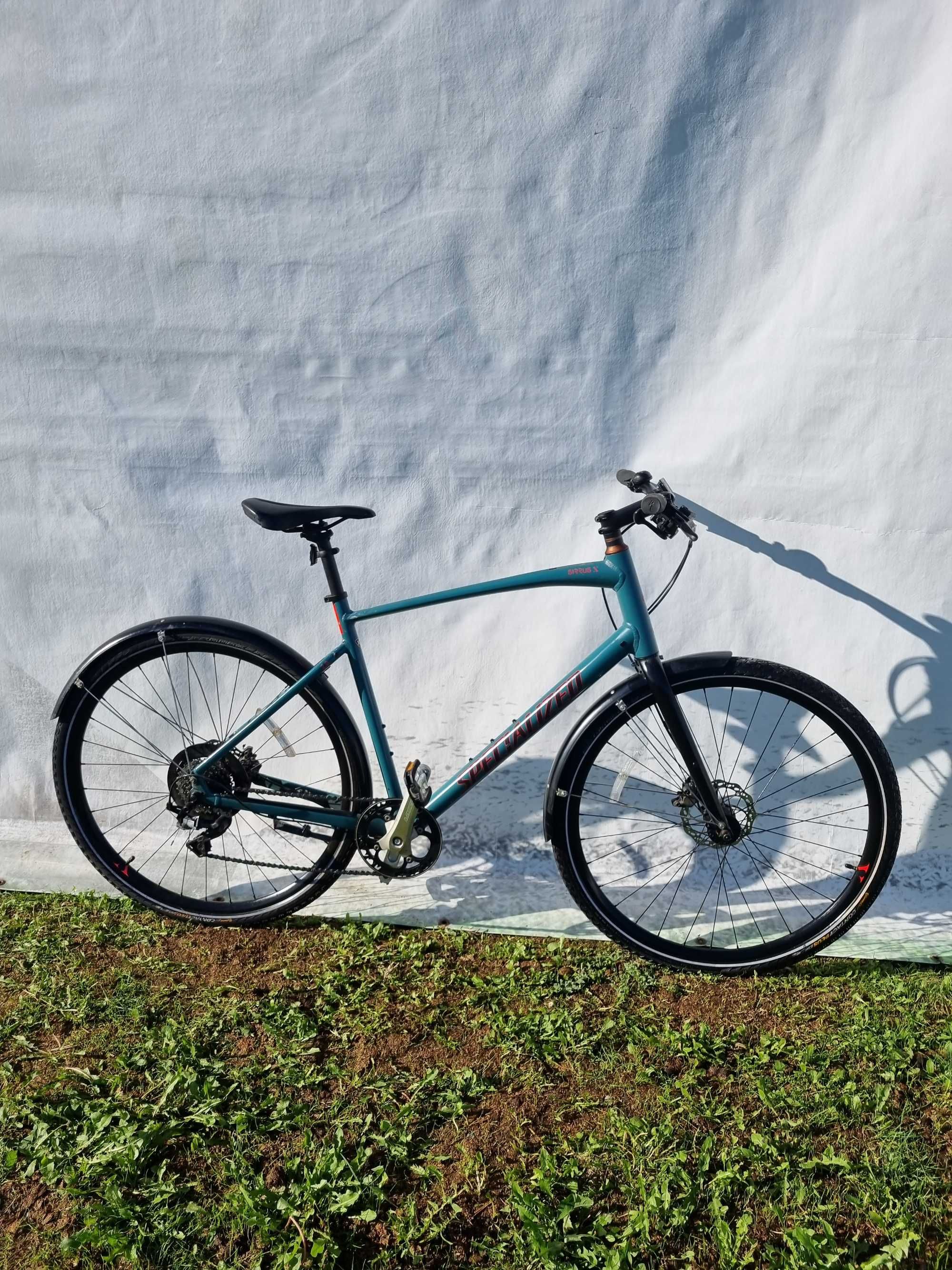 Bicicleta Specialized Sirrus X City Cube Trek