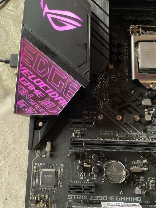 Kit i9-9900K + ROG Strix Z390 E Gaming